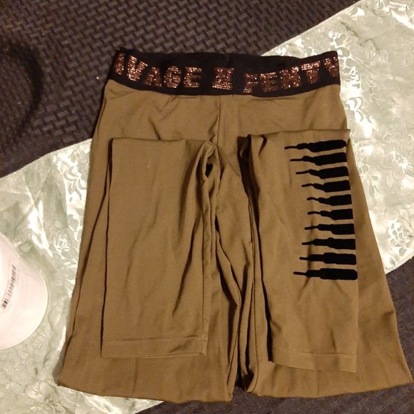 Savage X Fenty Olive Green Leggings - Picture 2 of 8